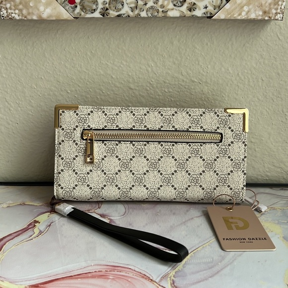 ❌SOLD❌Fashion Dazzle New York Zip Around Wallet-8.5Wx4Hin - Picture 14 of 15